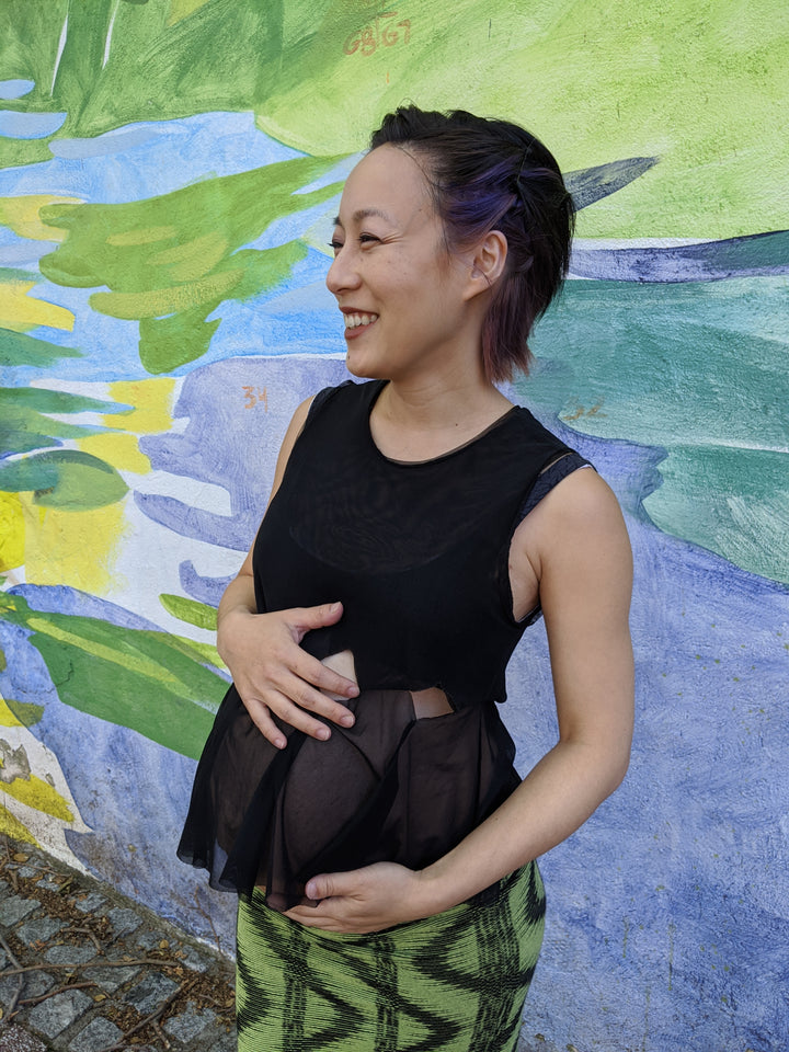 Sunny 8 months pregnant in petite maternity fashions