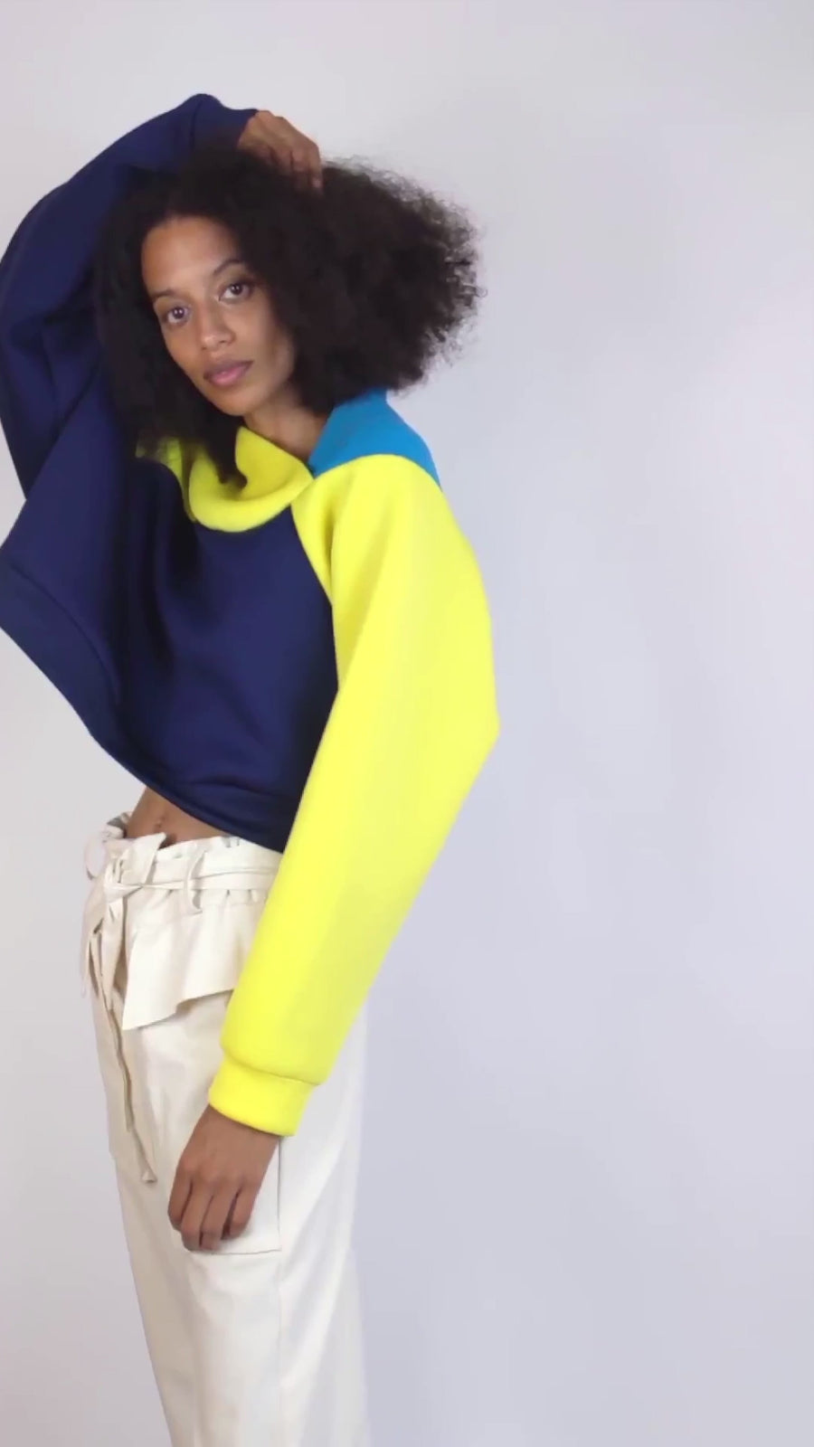 Cropped Tilt Block Sweater Citrine