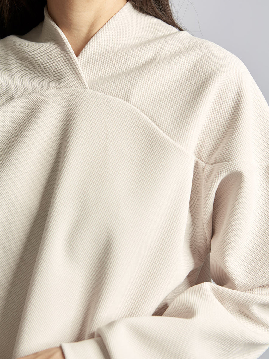 Curve Shoulder Sweater