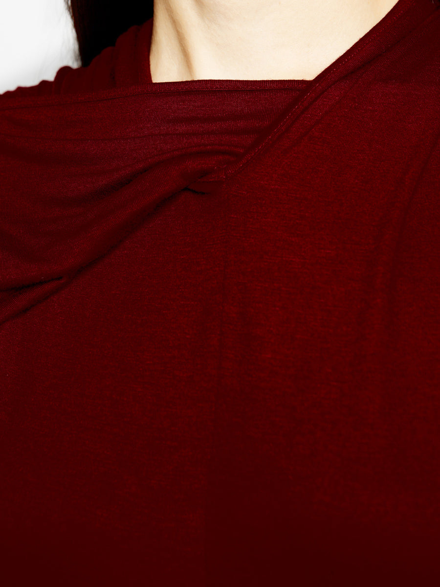 interlock top in wine red jersey