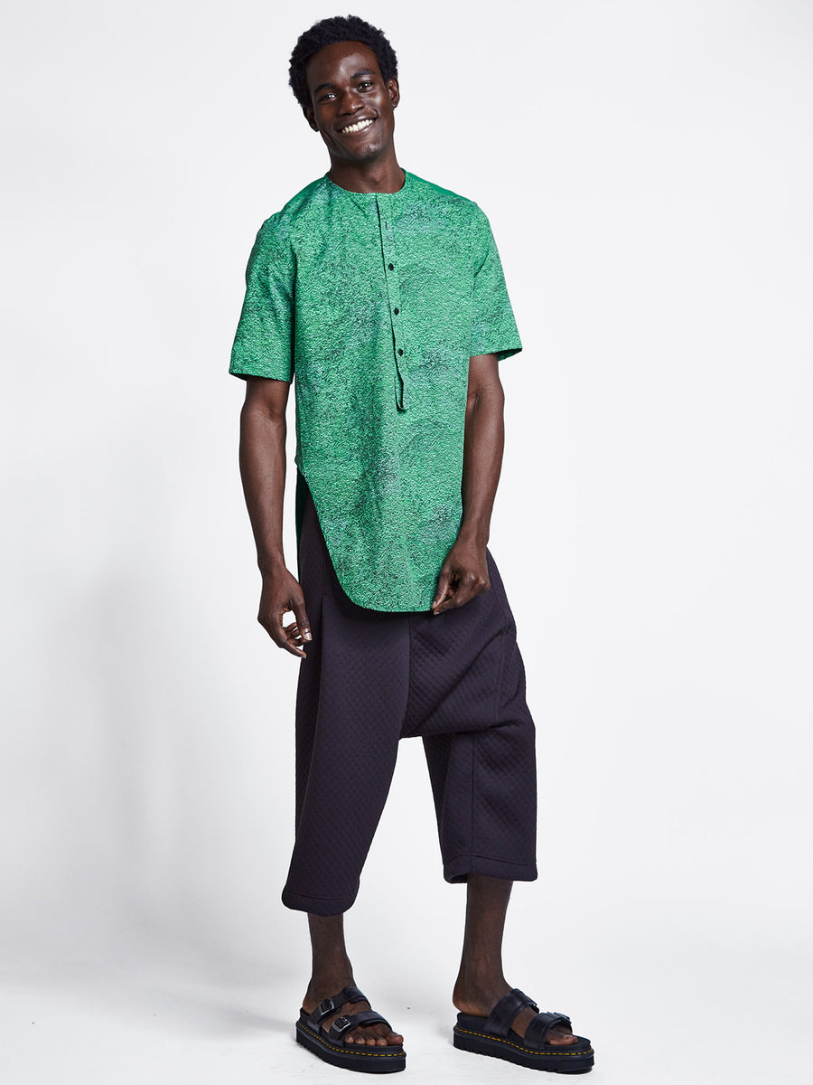 Loop placket short sleeve extra long men's shirt in green print on model