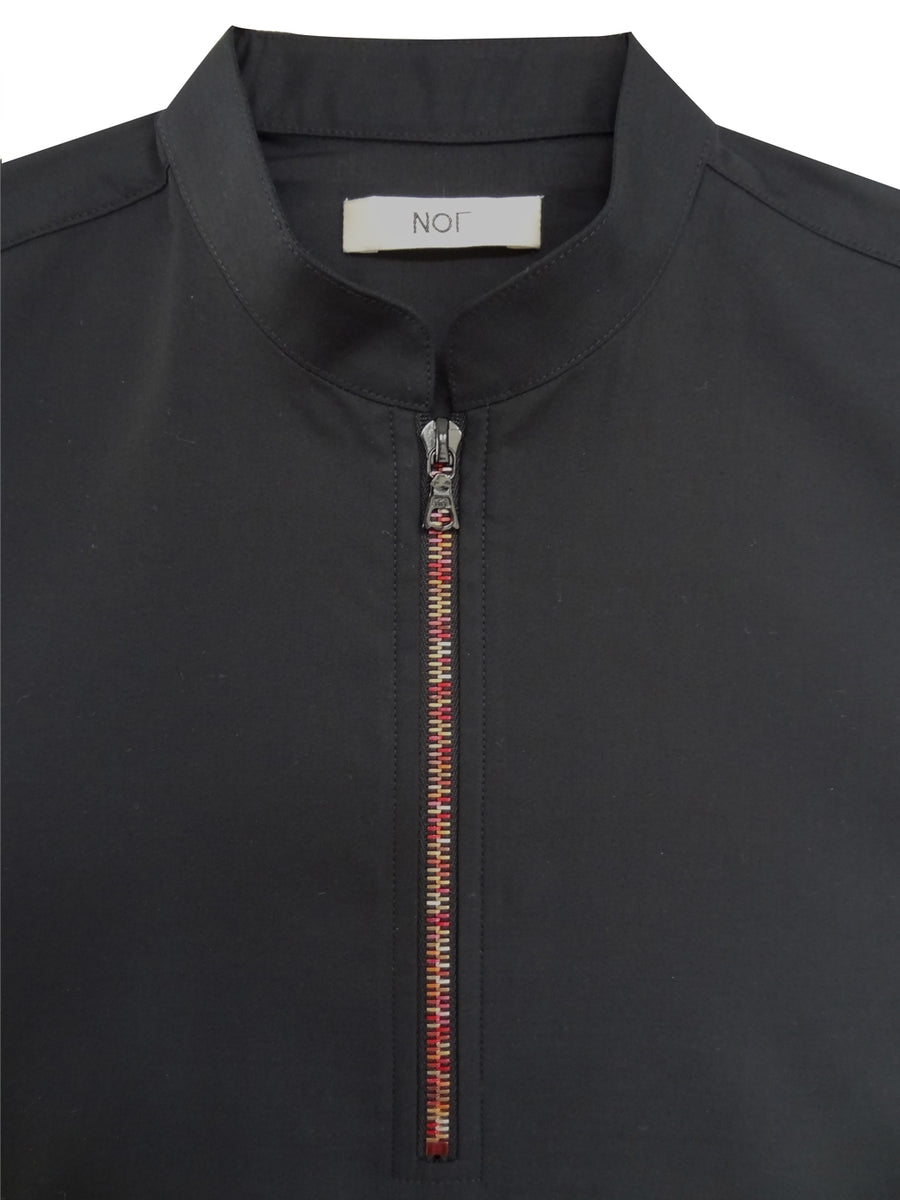 Short sleeve men polo shirt with red zipper