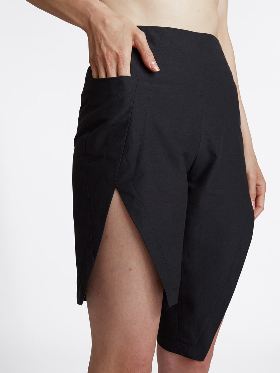 asymmetric slit shorts in black cotton