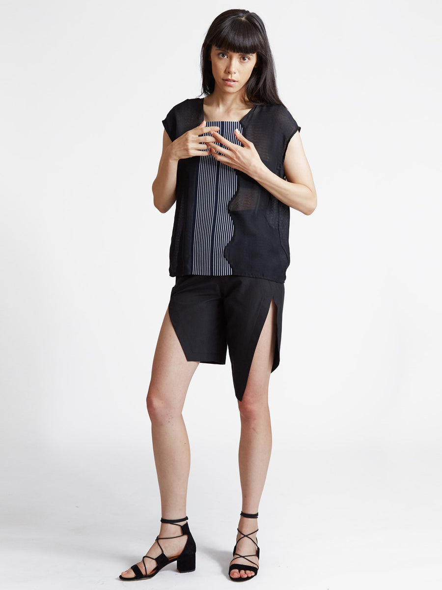 asymmetric slit shorts in black cotton